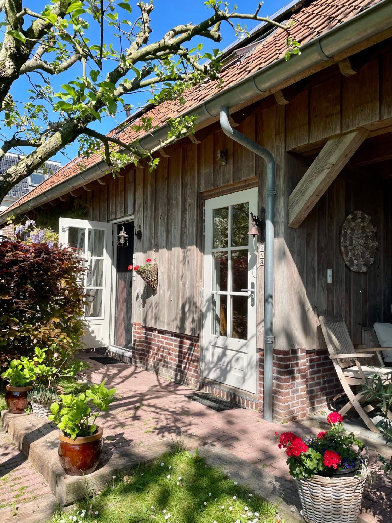 De Pastorie Bij Dokkum Bed & Breakfast